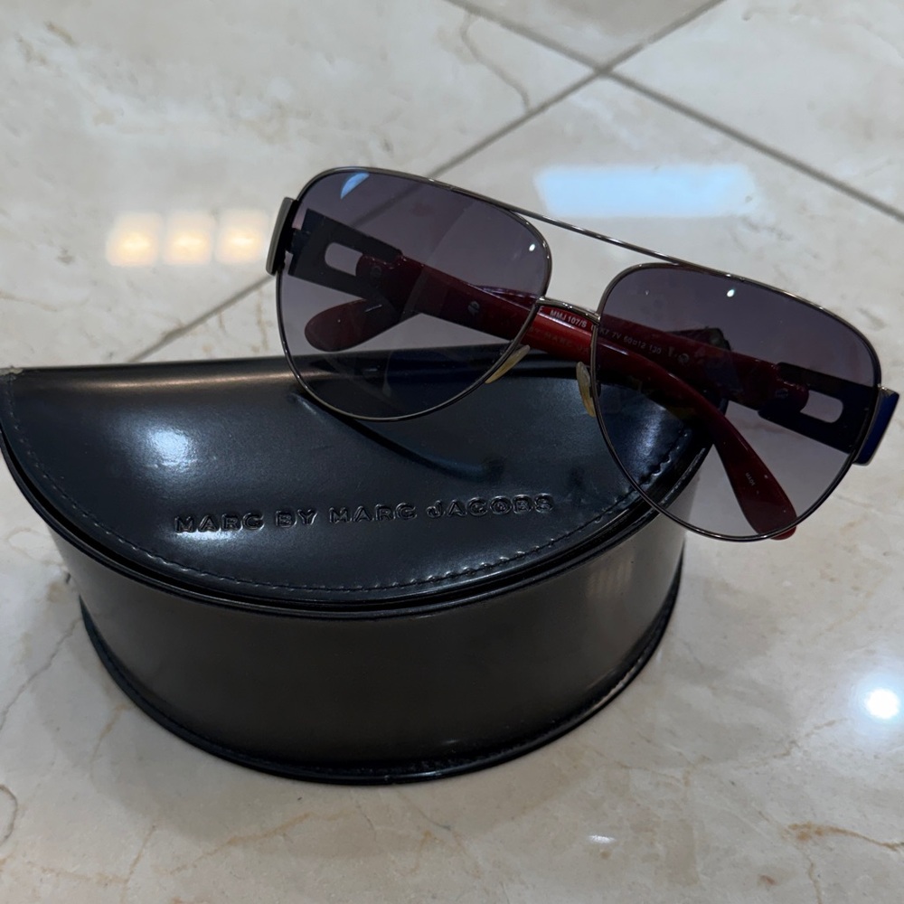 Marc Jacobs Black and Red Aviator Sunglasses